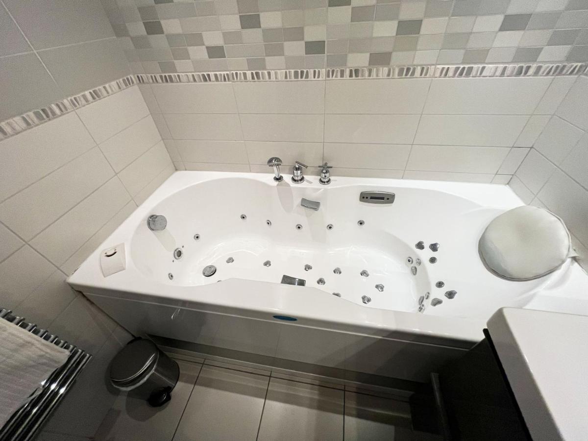 Appartement 84M² Avec 2 Parkings Privatifs Villeneuve-Loubet Εξωτερικό φωτογραφία